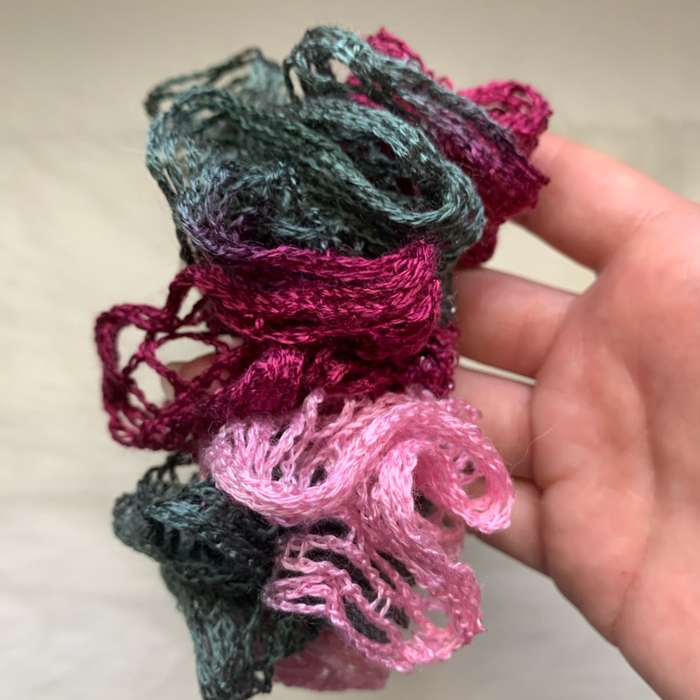 BOGO pink & gray fishnet crocheted scrunchie - Picture 2 of 4
